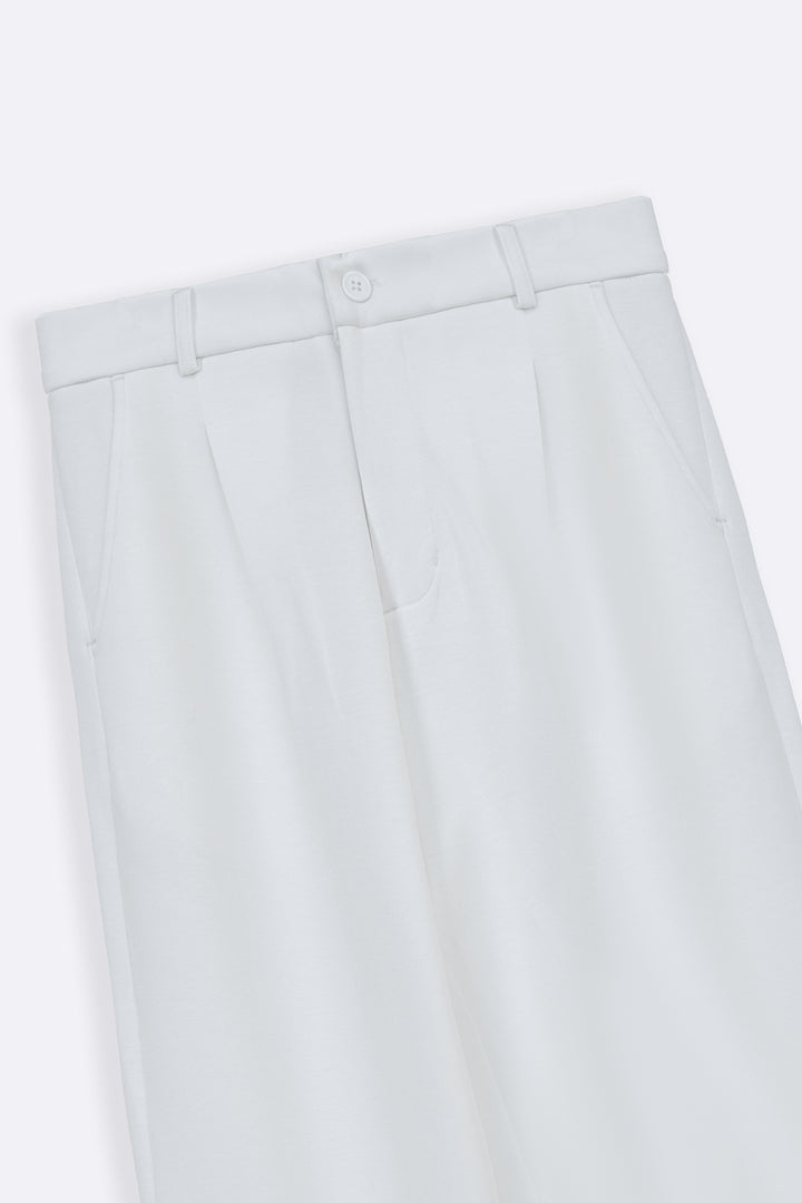 WHITE SCUBA PLEATED TROUSERS