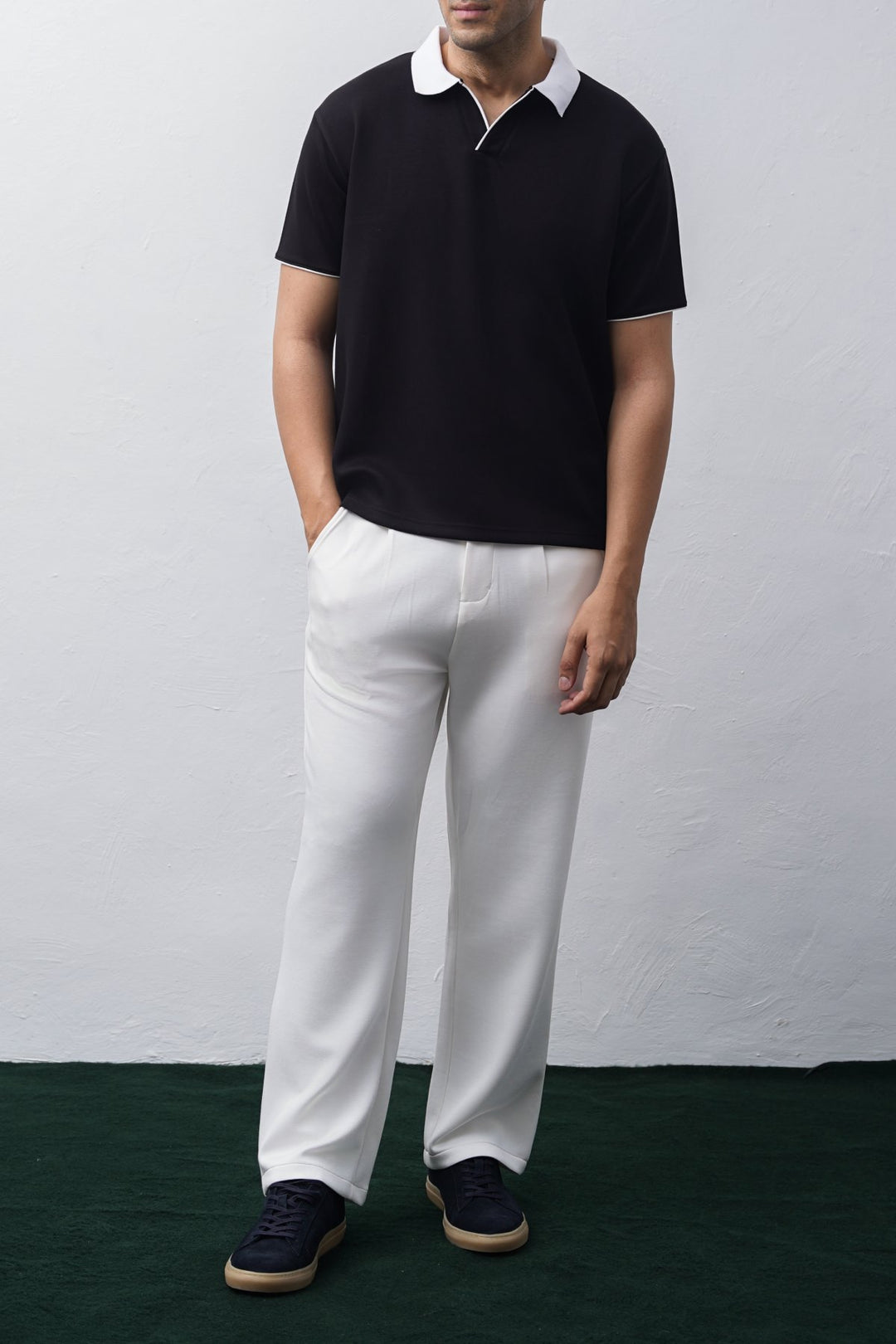 WHITE SCUBA PLEATED TROUSERS