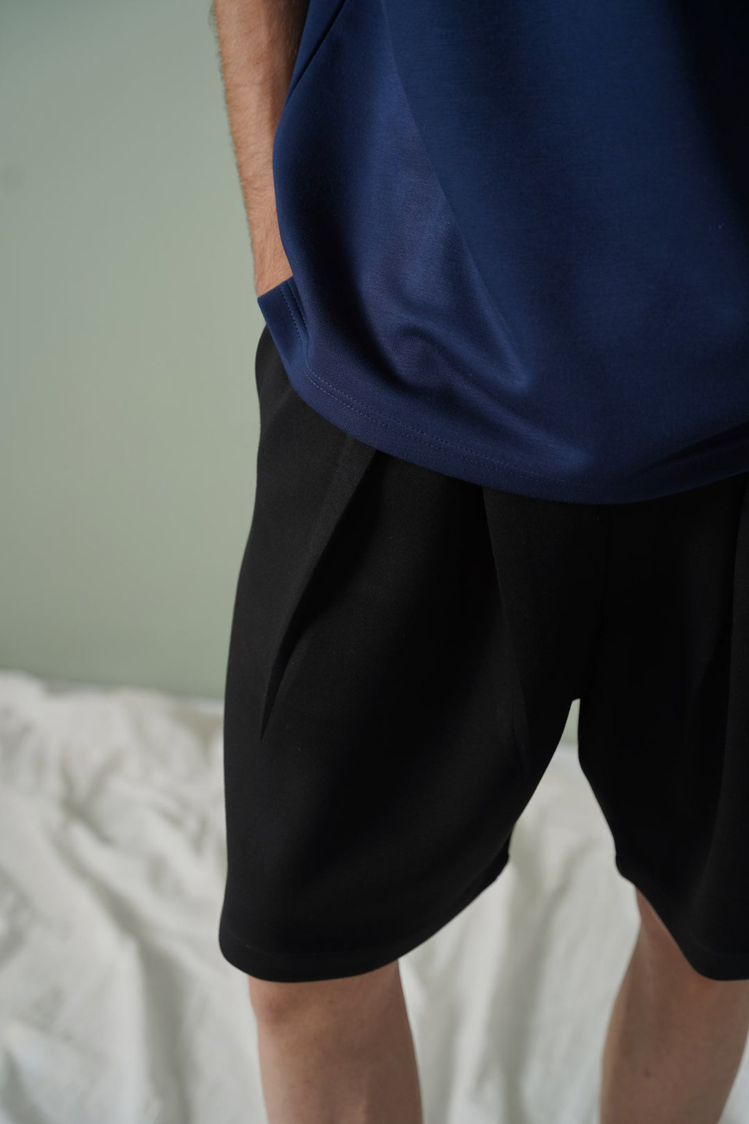 BLACK KNITTED EASY SHORTS