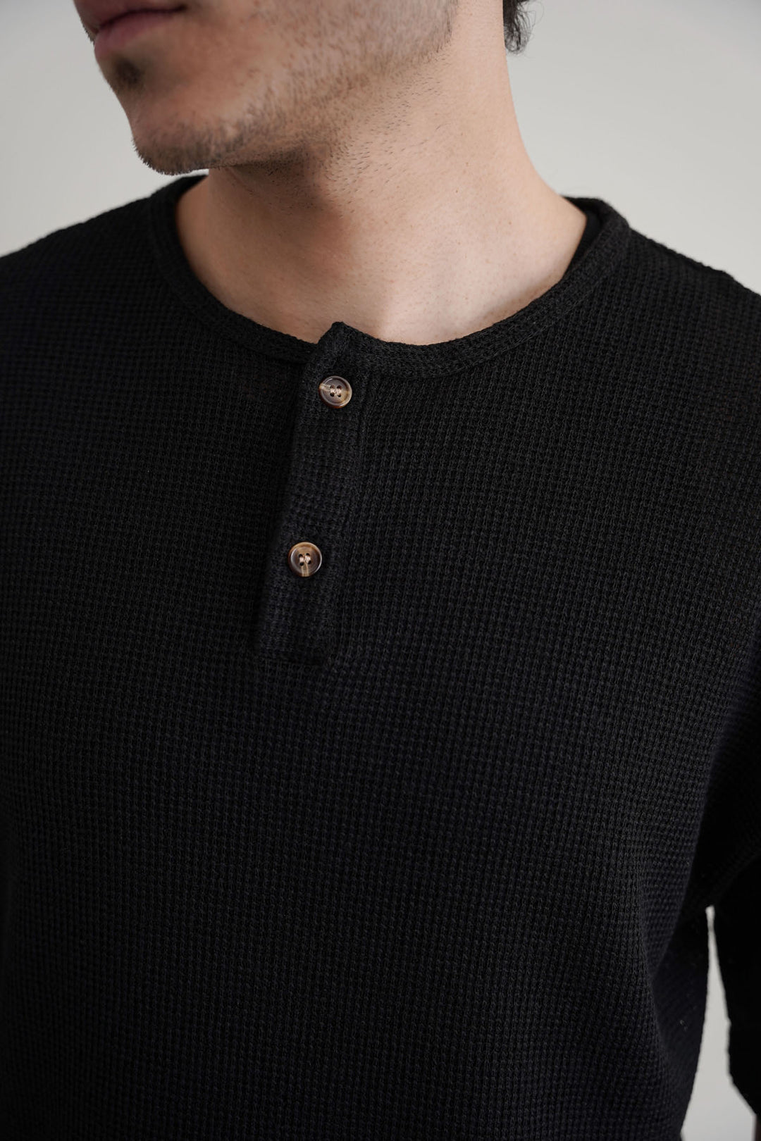 BLACK JACQUARD HENLEY