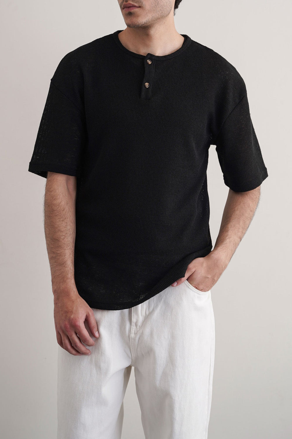 BLACK JACQUARD HENLEY