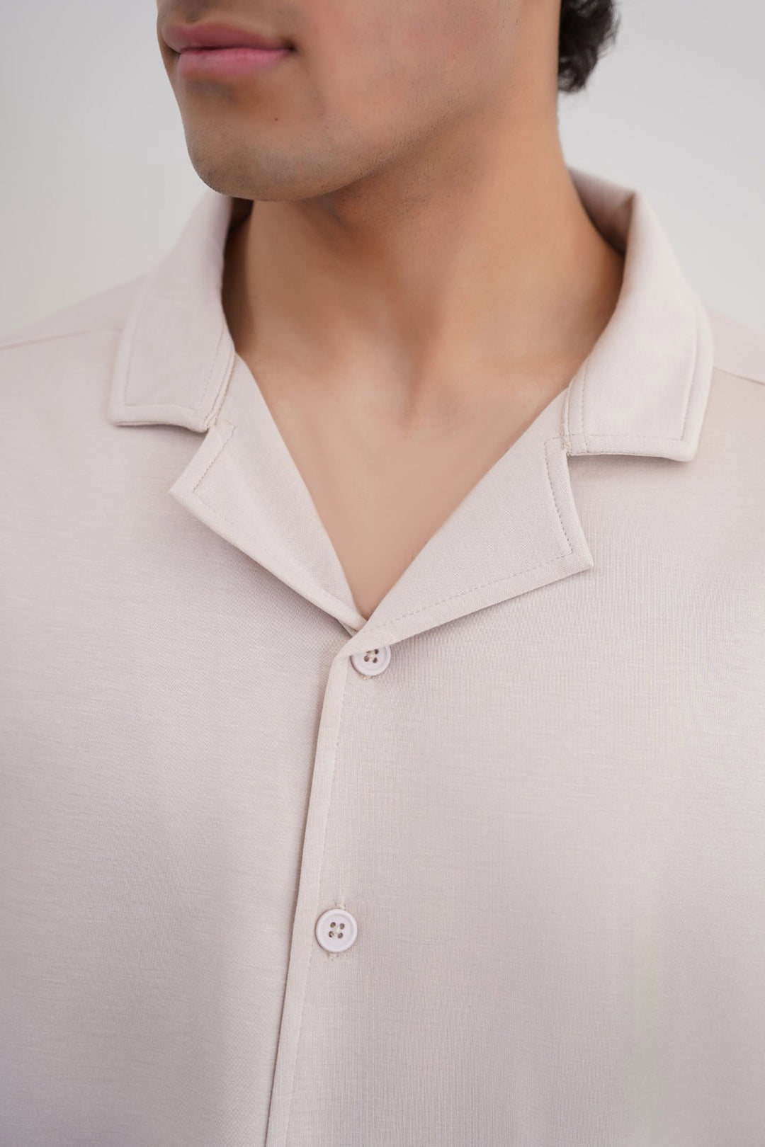 BEIGE KNITTED RESORT SHIRT