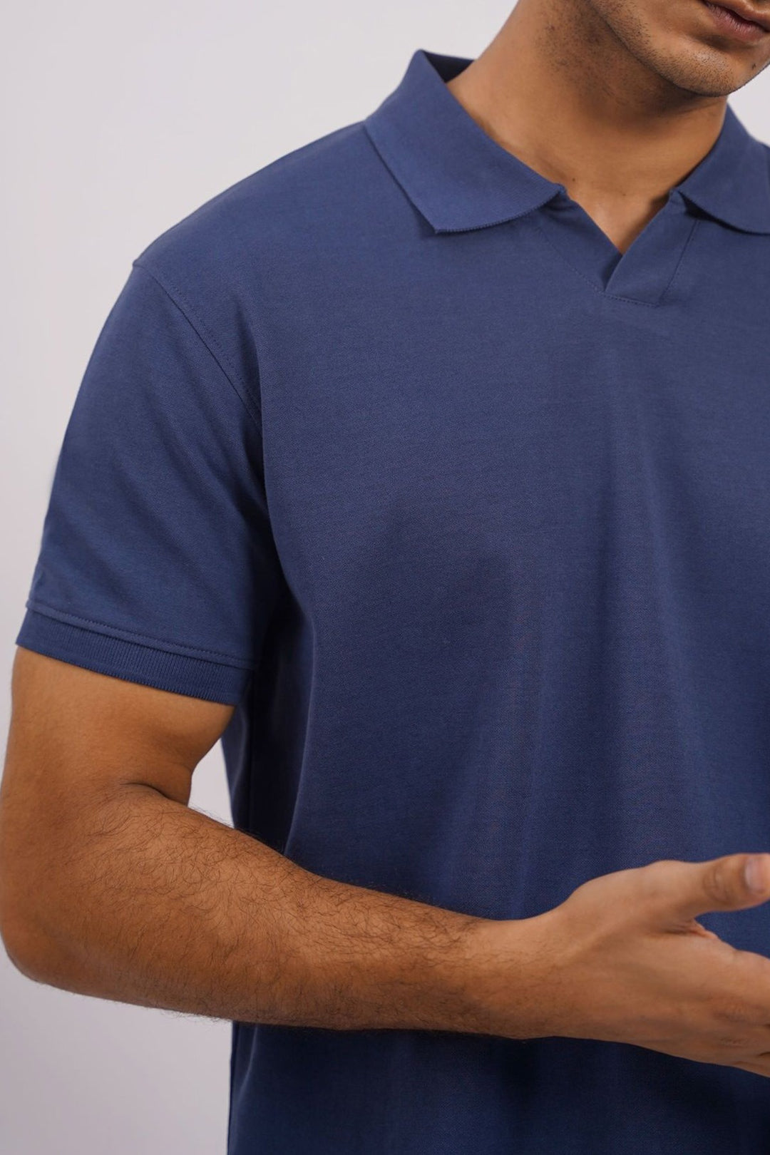 MID BLUE KNITTED POLO
