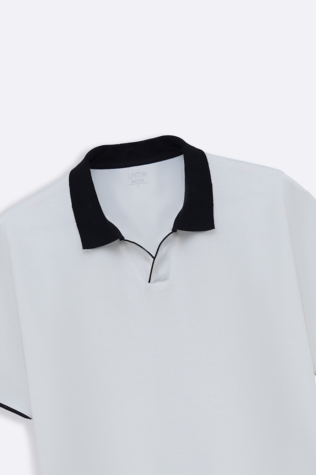 WHITE ACCENT COLLAR POLO