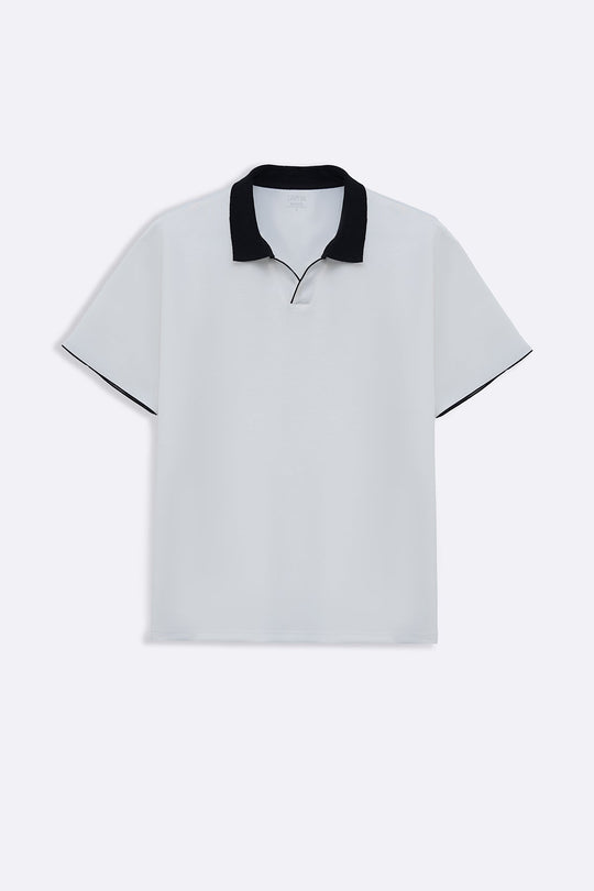 WHITE ACCENT COLLAR POLO