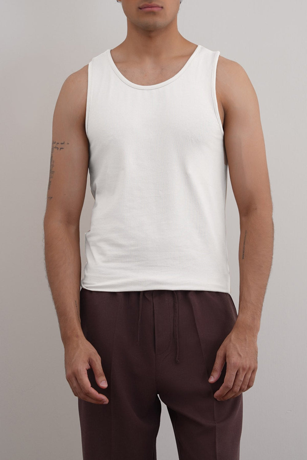 WHITE DAILY TANK