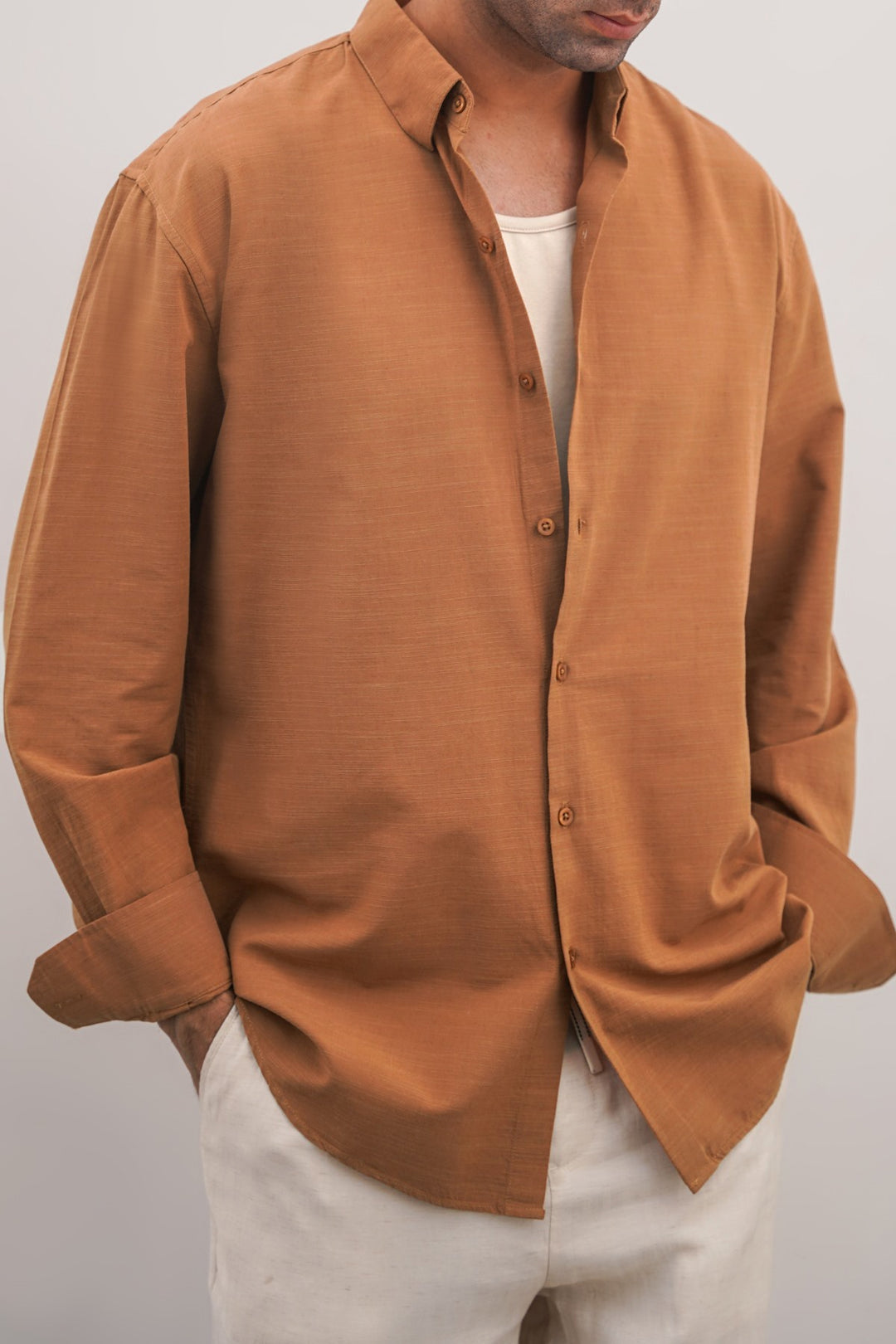 OCHRE BROWN CLASSIC BUTTON DOWN SHIRT