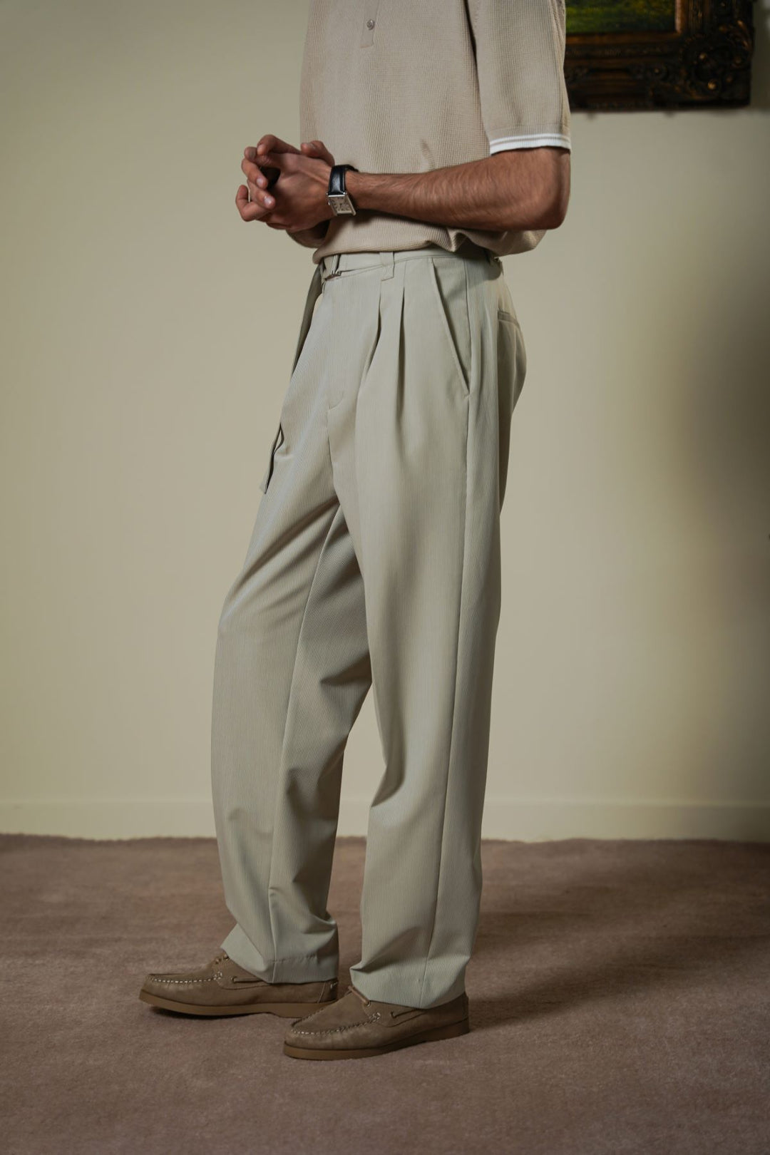 BEIGE SIGNATURE BELTED PANTS