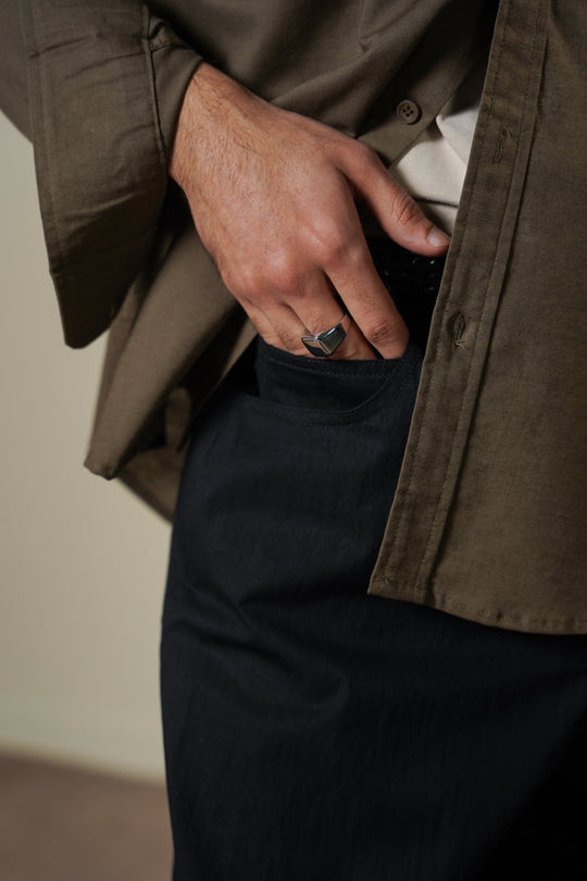 BLACK TECHNICAL FABRIC BALLOON PANTS