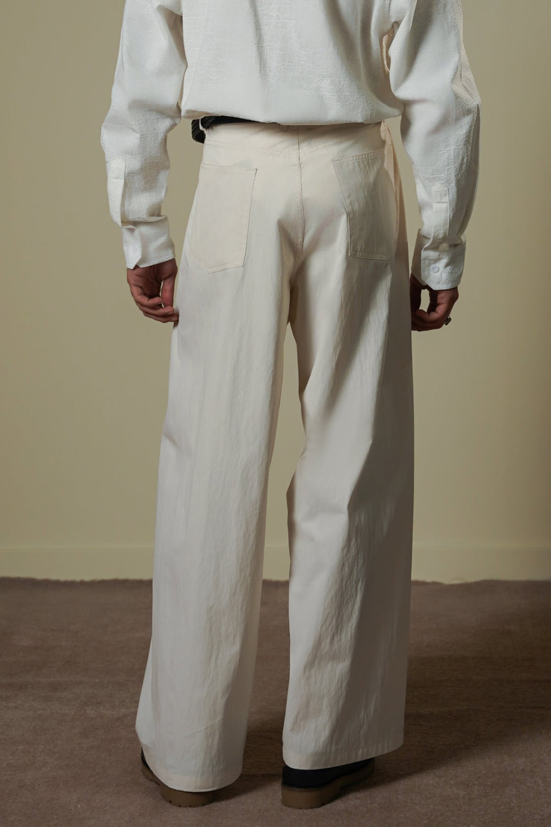 SAND TECHNICAL FABRIC BALLOON PANTS