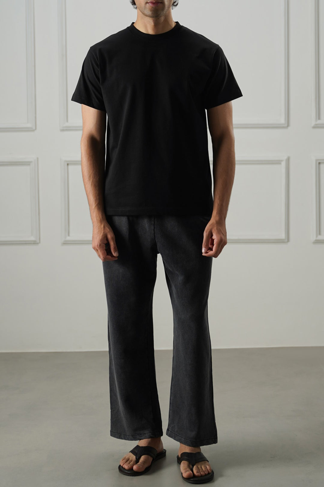 MINIMAL STRAIGHT-LEG PANTS