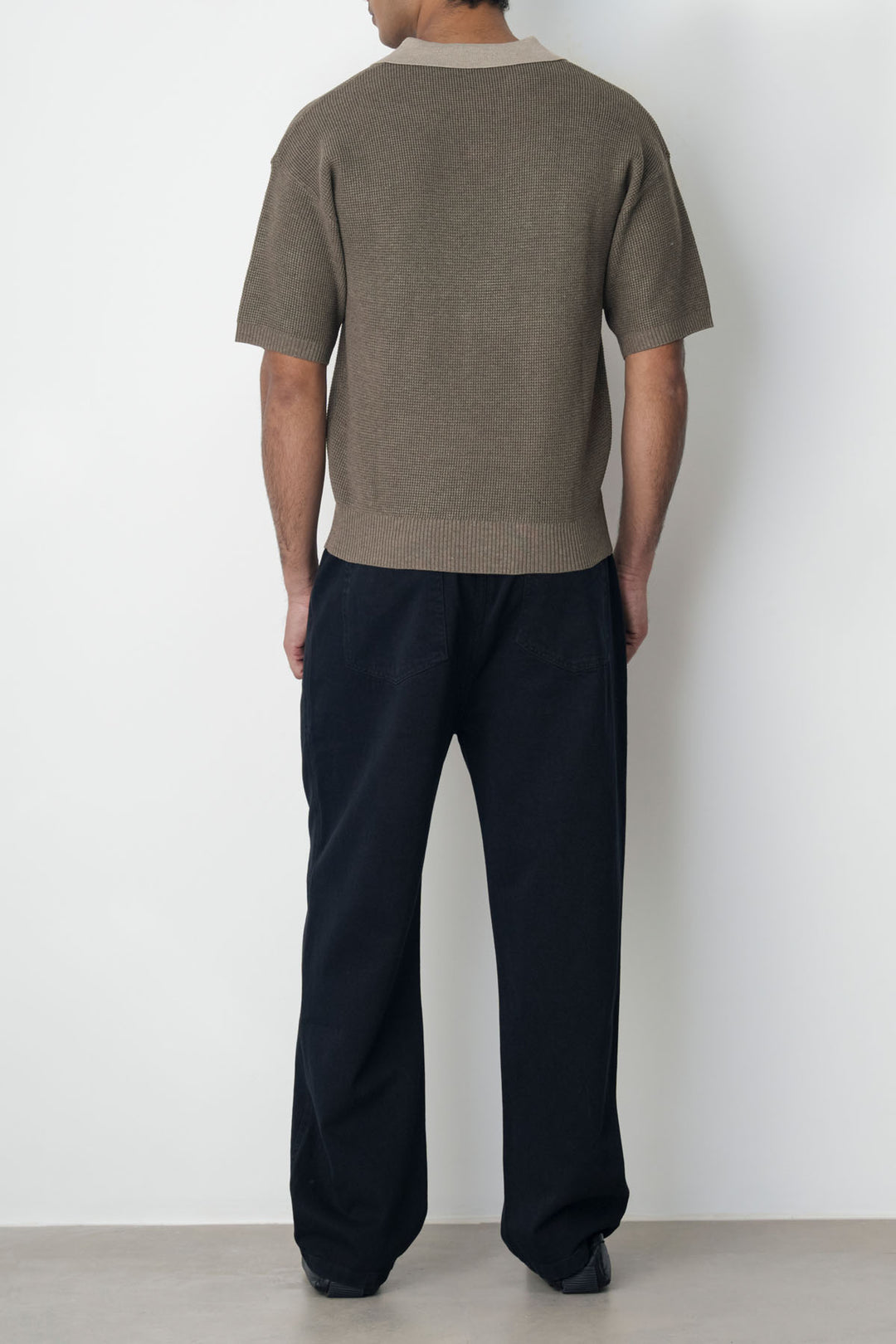 BLACK ELASTICATED WAIST JEANS
