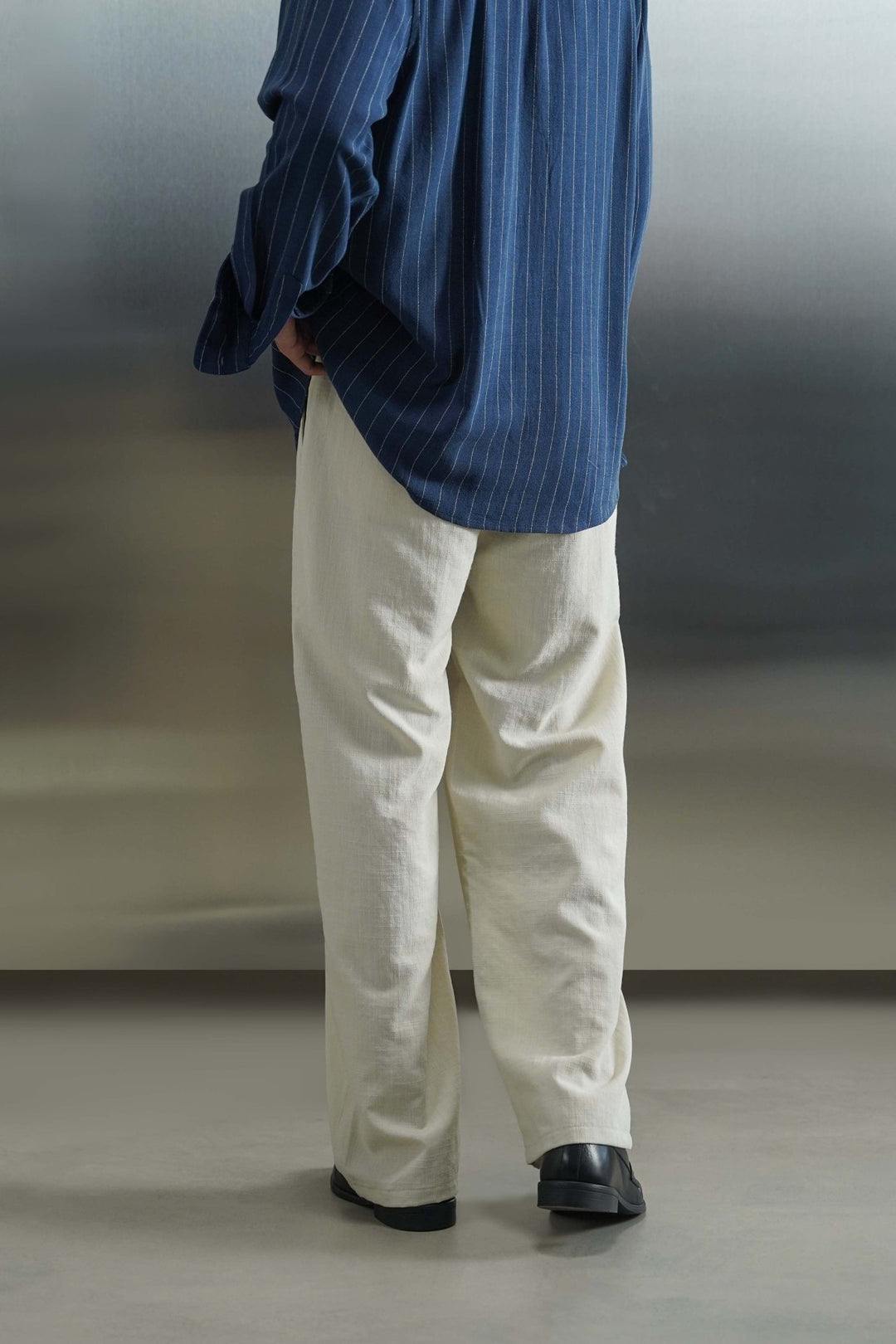 BEIGE PLEATED COMFORT PANTS