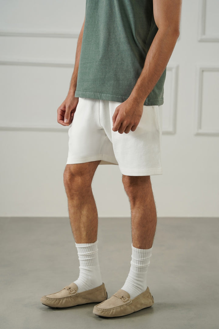 WHITE RELAXED SHORTS