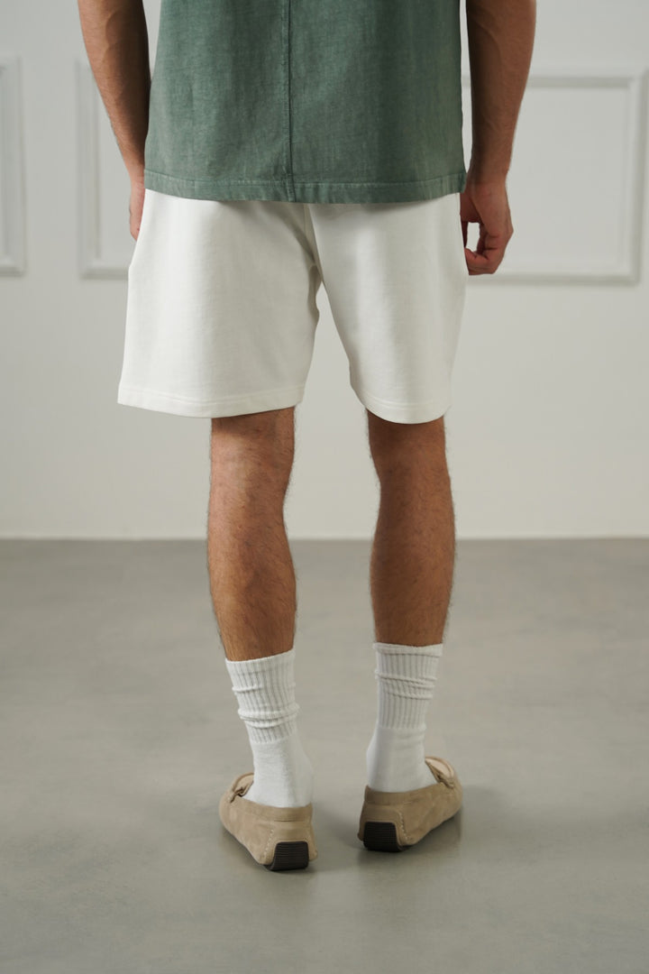 WHITE RELAXED SHORTS