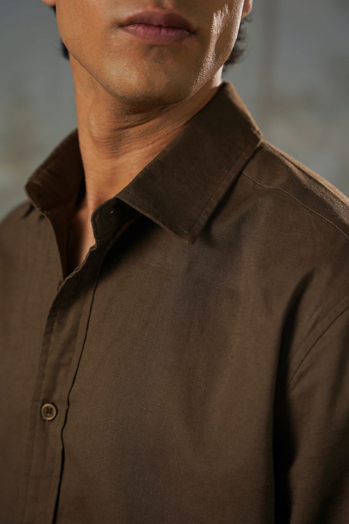 BROWN LINEN BLEND BUTTON DOWN SHIRT