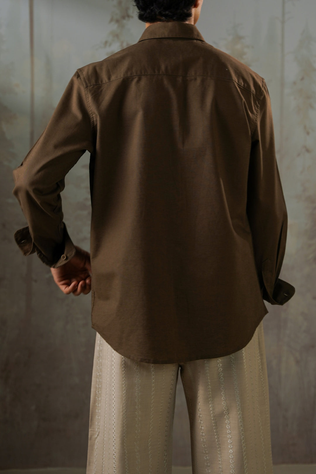 BROWN LINEN BLEND BUTTON DOWN SHIRT