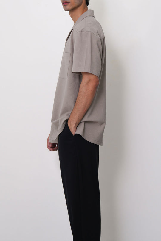 KHAKI SEERCUCKER CAMP COLLAR SHIRT