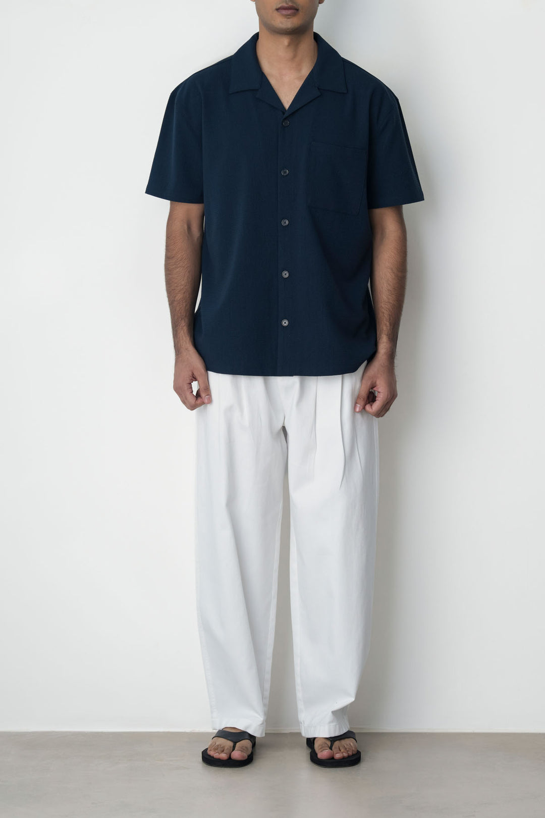 NAVY SEERSUCKER CAMP COLLAR SHIRT
