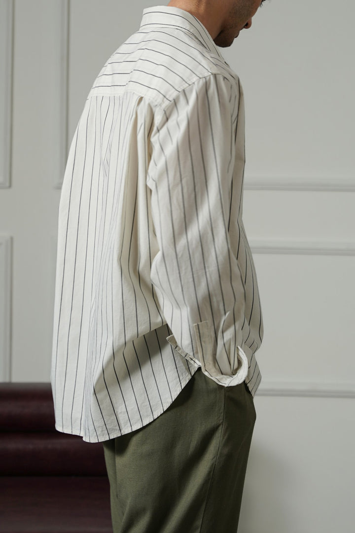 WHITE 90's DAD SHIRT