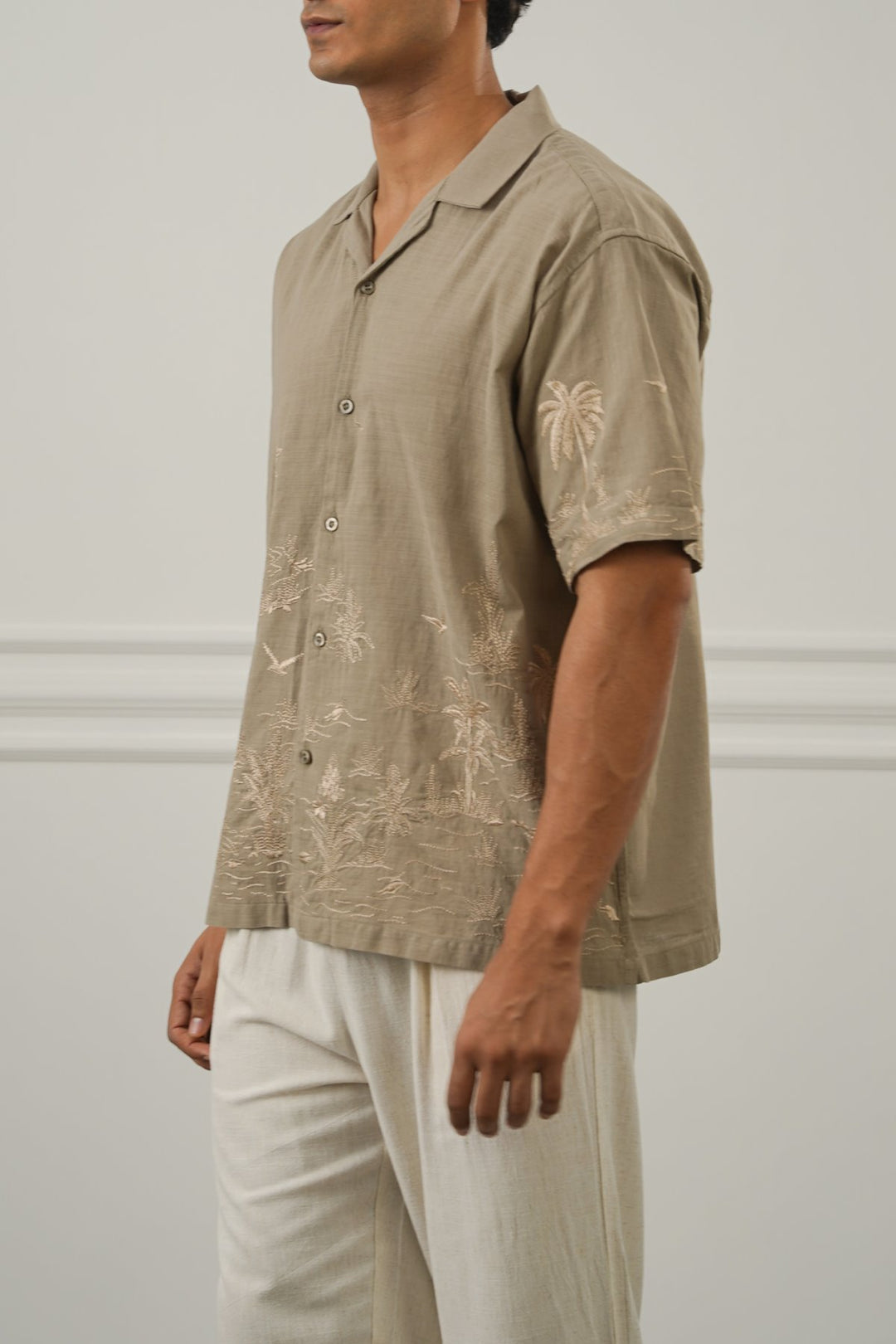 BEIGE SPRING EMBROIDERED SHIRT