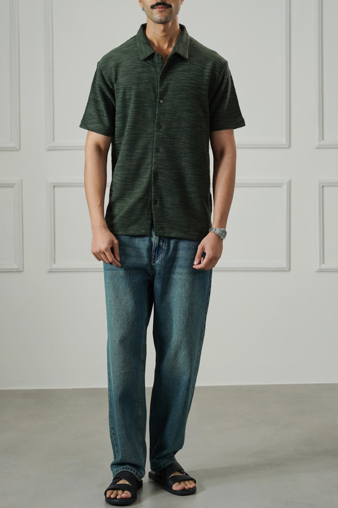 OLIVE CRINKLE TEXTURED SHIRT