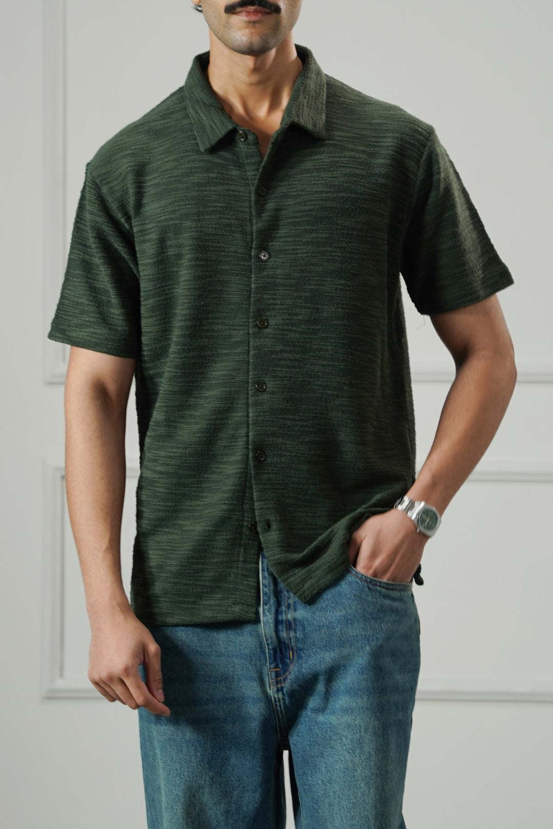 OLIVE CRINKLE TEXTURED SHIRT