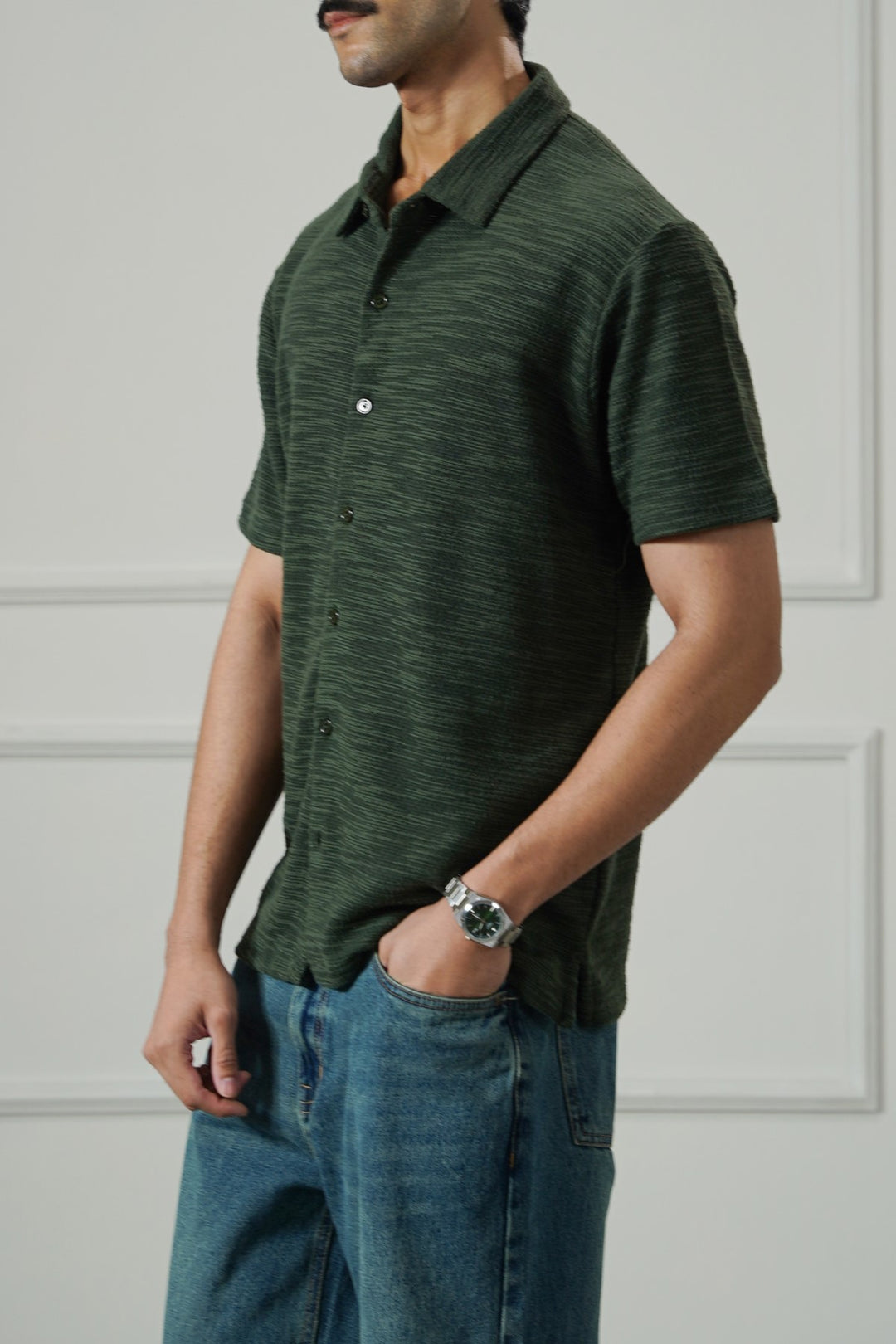 OLIVE CRINKLE TEXTURED SHIRT
