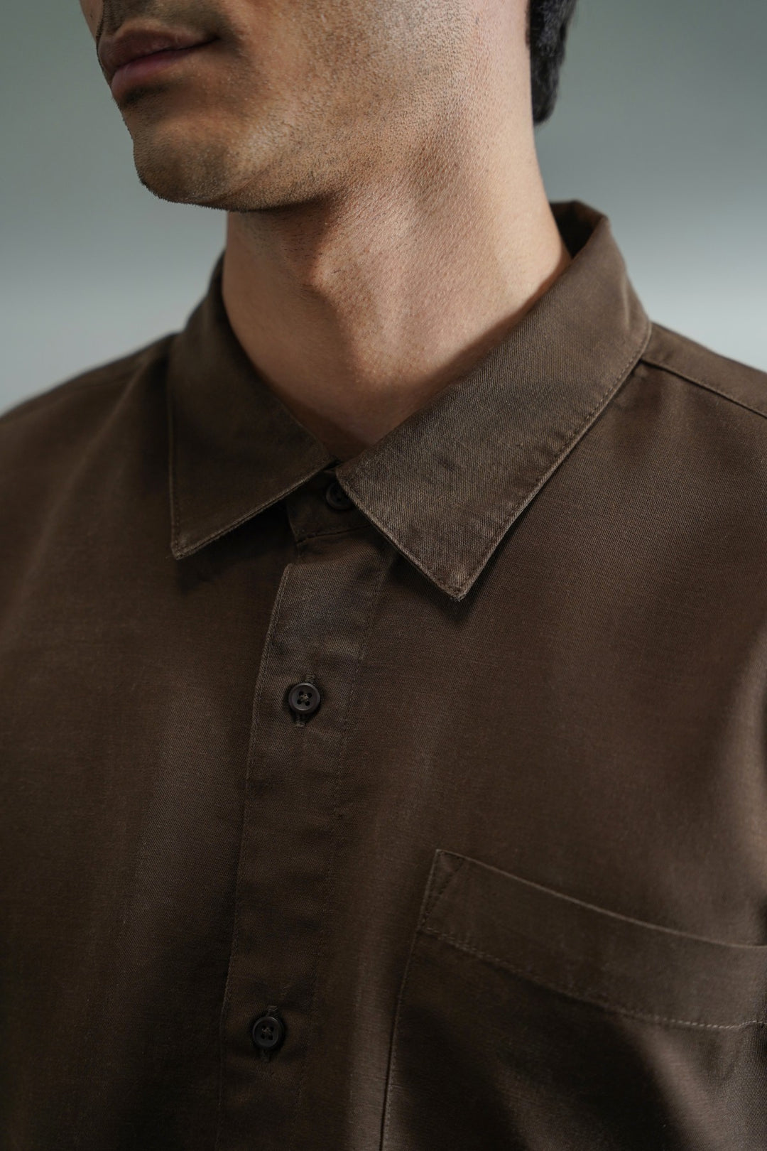 COFFEE WASHED EFFECT TENCEL SHIRT