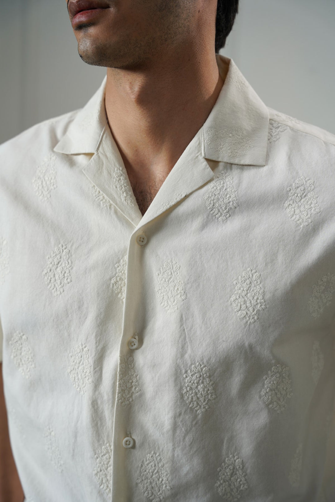 WHITE MUGHAL EMBROIDERED SHIRT