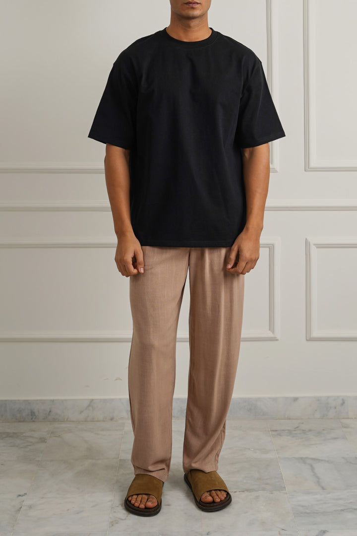 BLACK EVERYDAY COMFORT TEE