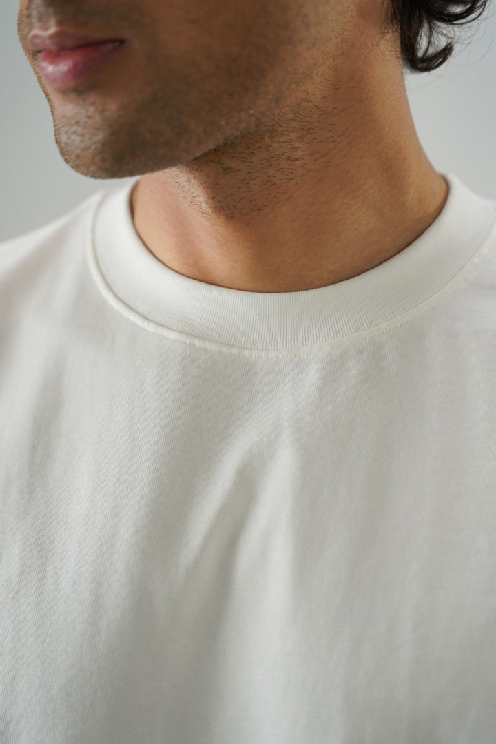 WHITE EVERYDAY COMFORT TEE