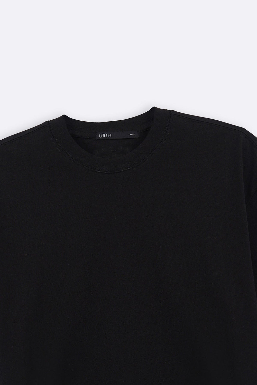 BLACK ESSENTIAL TEE