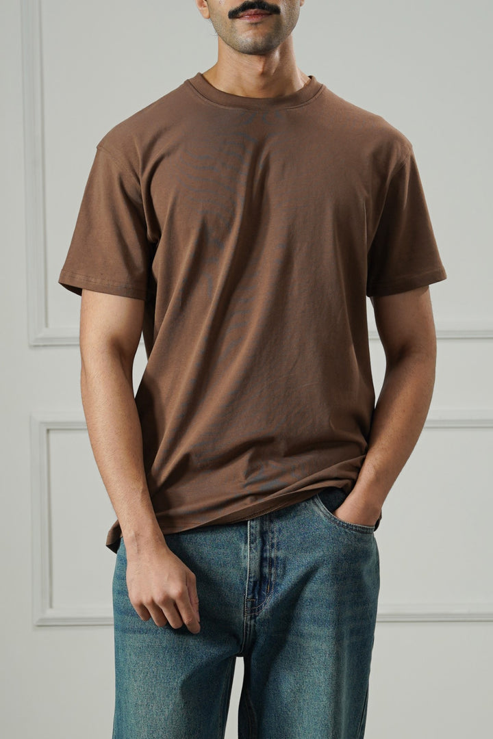 BROWN ESSENTIAL CREW NECK TEE