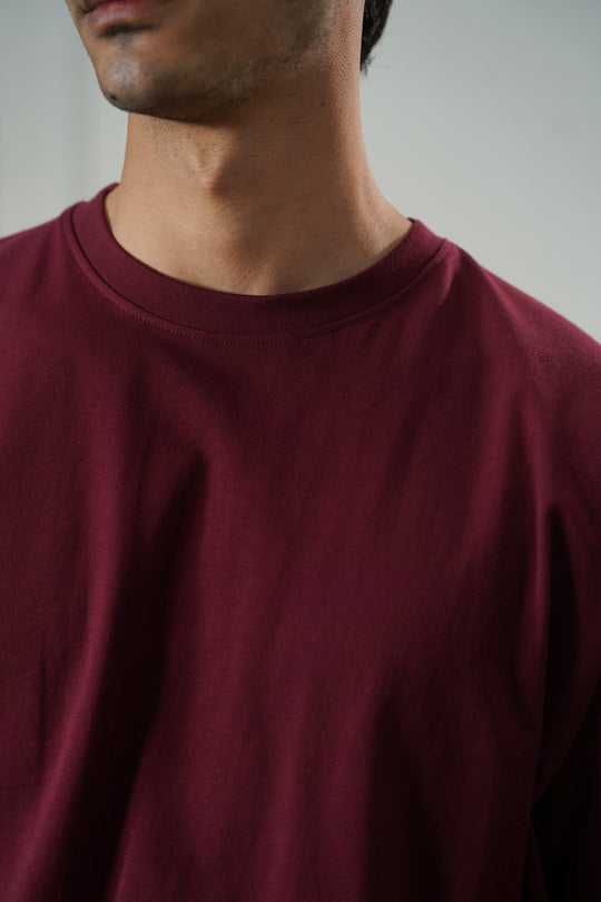MAROON ESSENTIAL CREW NECK TEE