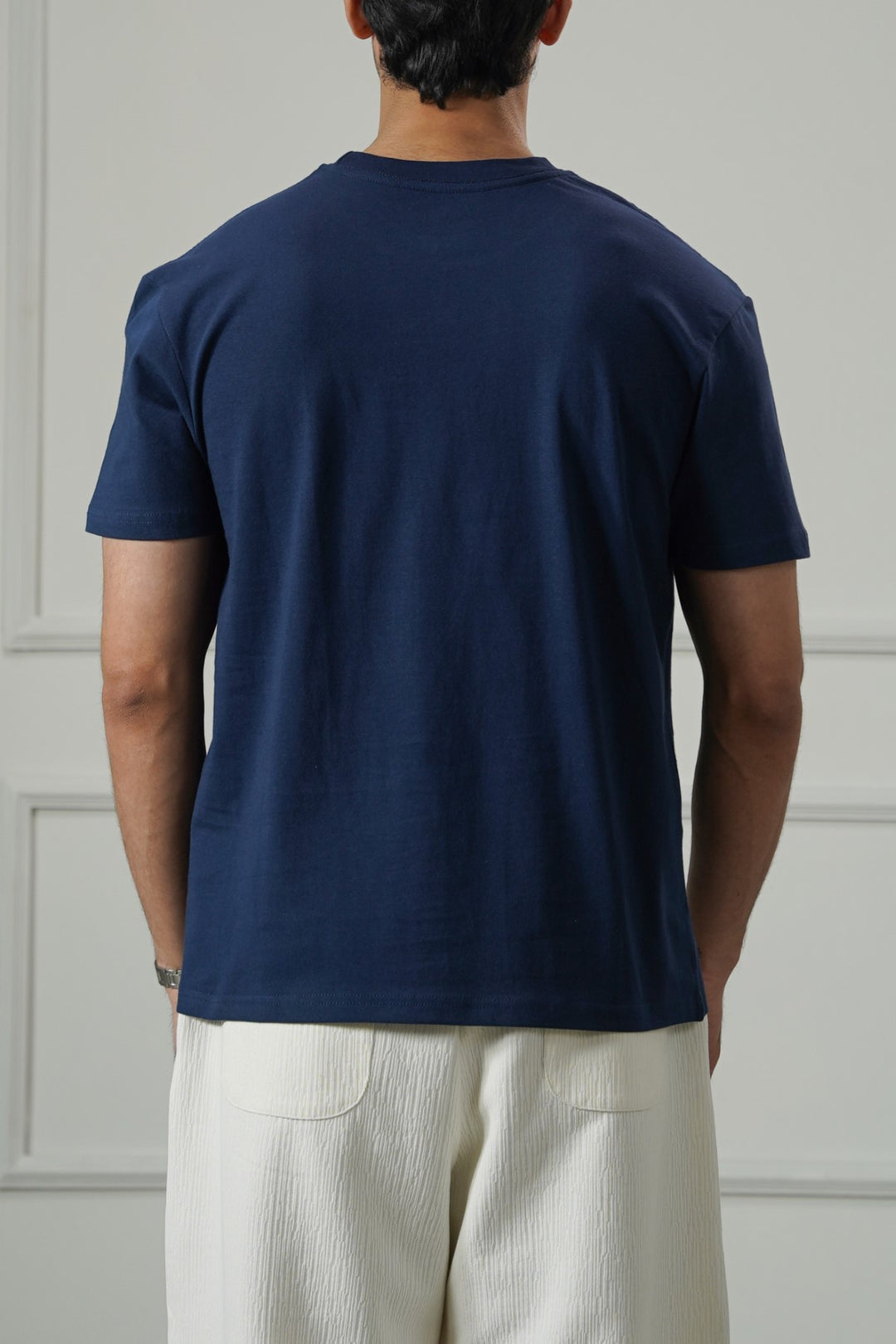 NAVY ESSENTIAL CREW NECK TEE