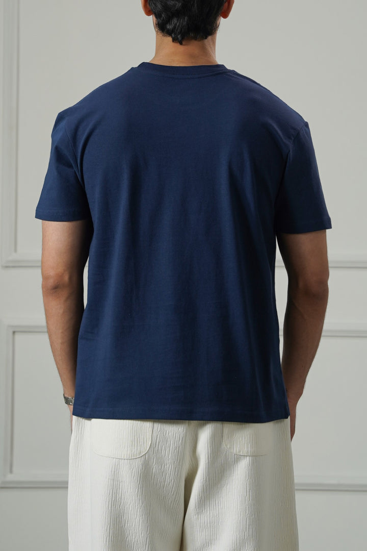 NAVY ESSENTIAL CREW NECK TEE