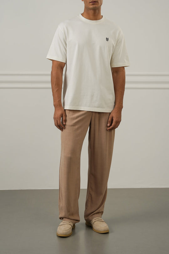 WHITE EMBROIDERED LOGO TEE