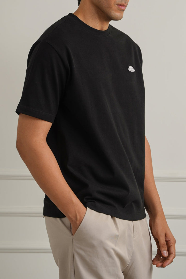 BLACK ON CLOUD 9 TEE