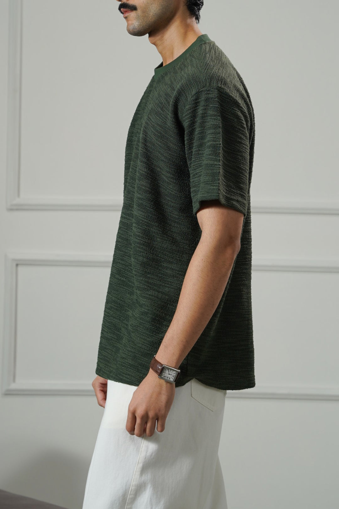 OLIVE BUCKLE TEE