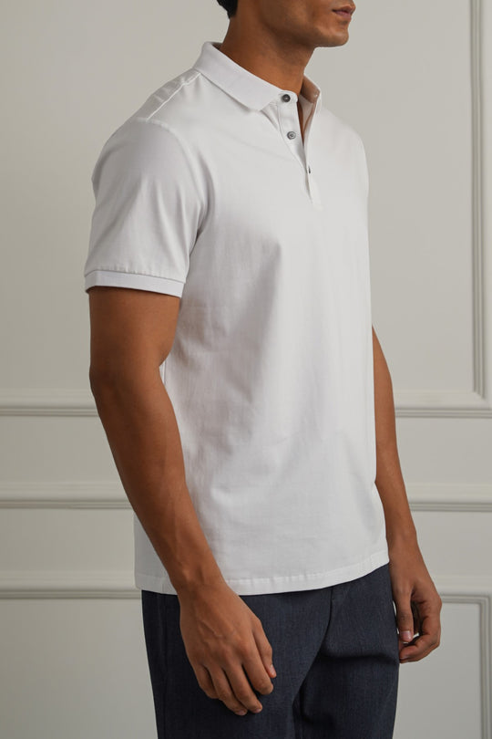 WHITE PERFORMANCE POLO
