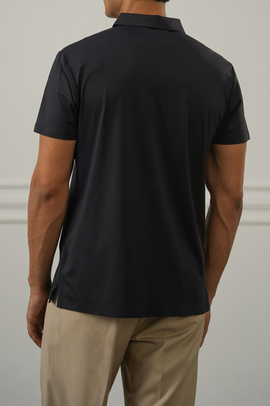 BLACK SEAMLESS POLO
