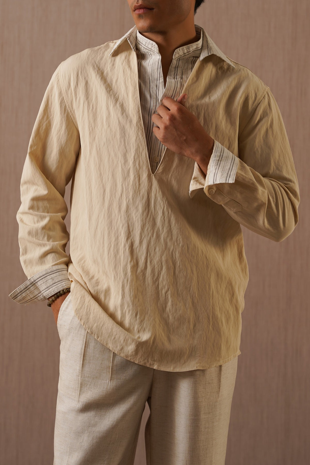 BEIGE HOLIDAY SHIRT