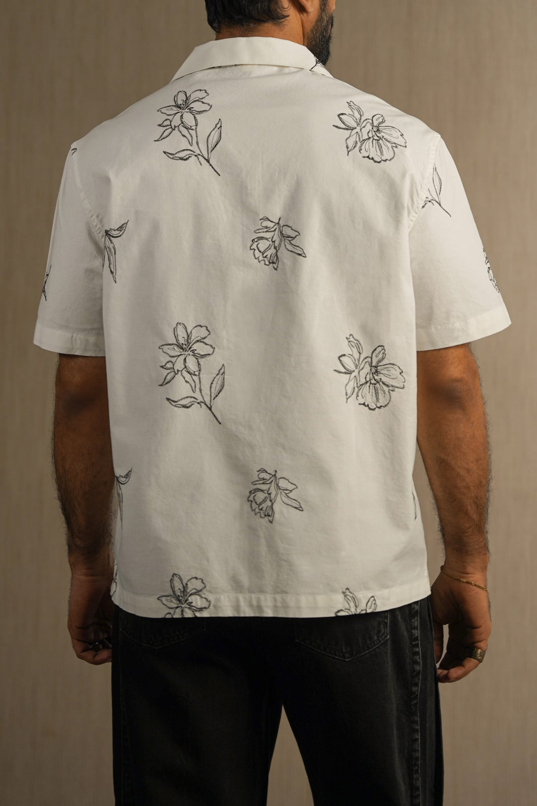 OFF WHITE FLORAL EMBROIDERED SAFARI