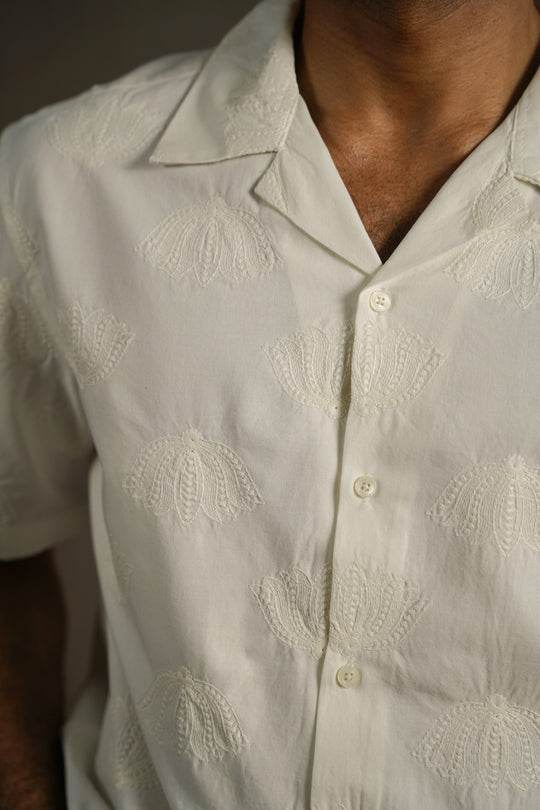 OFF WHITE LOTUS EMBROIDERED SAFARI