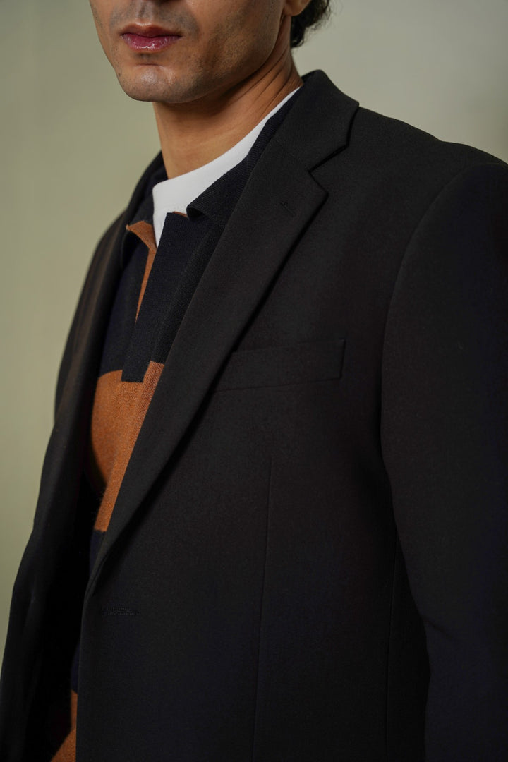 TAILORED FIT BLAZER