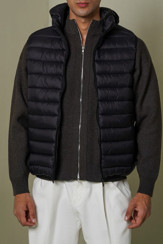 HOODED GILET