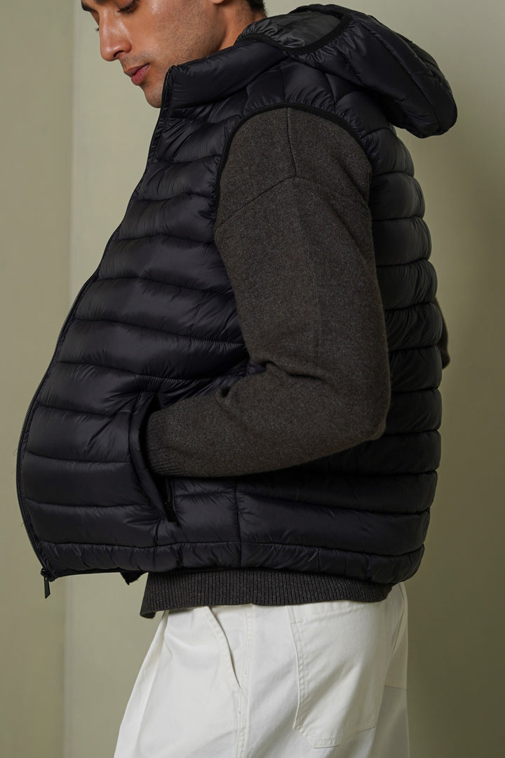 HOODED GILET