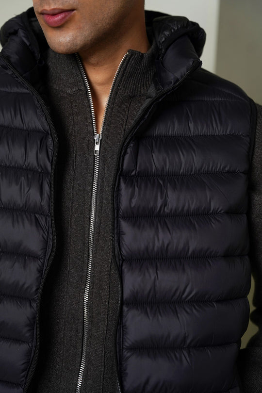 HOODED GILET
