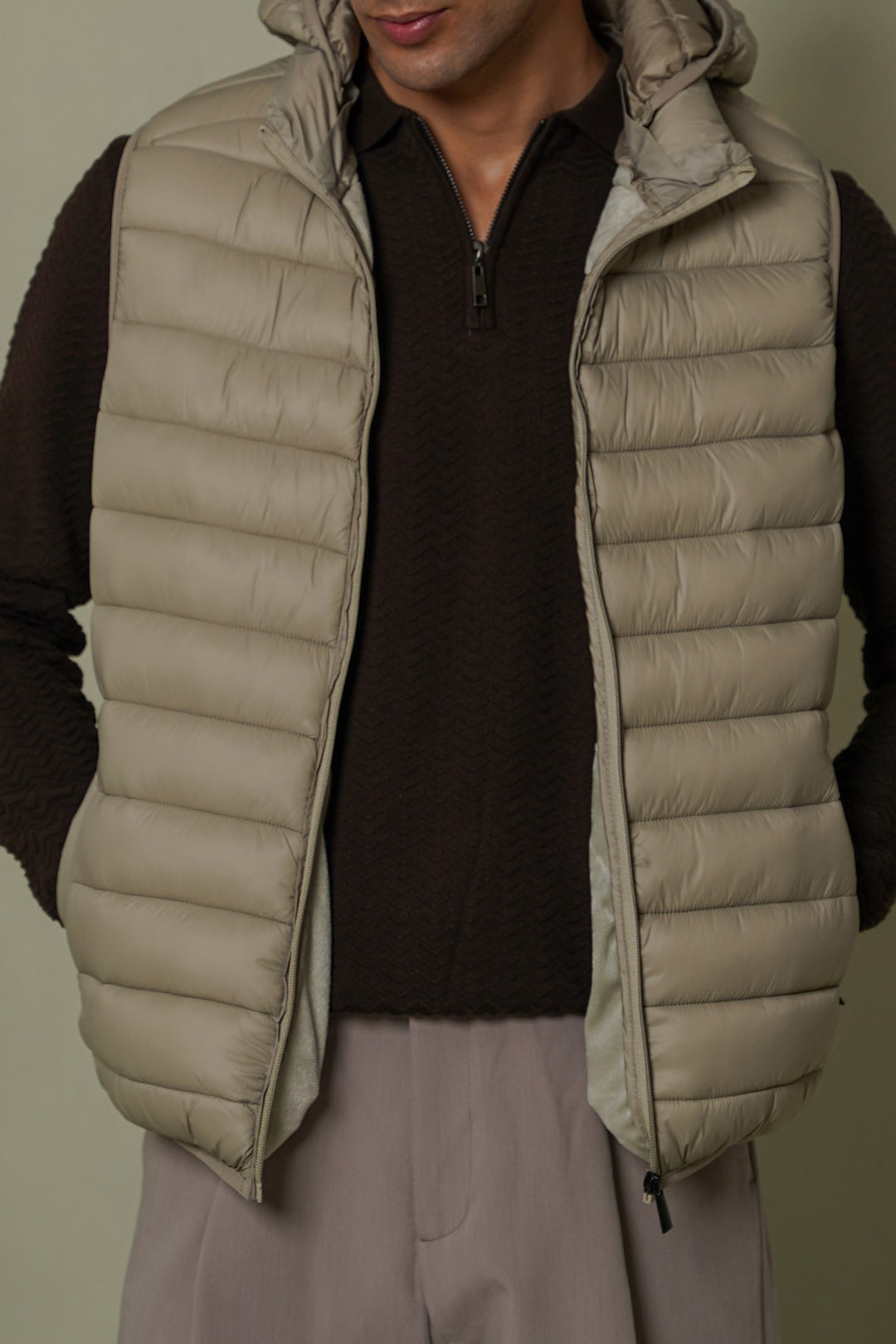 HOODED GILET